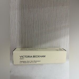 Victoria Beckham Reflect Highlighter Stick - Pearl NEW
 in original package